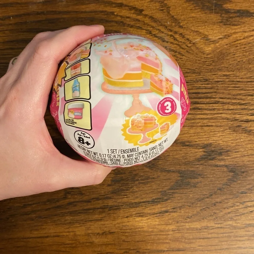 MGA’s Miniverse Make It Mini Food Diner Series 3 Mystery Sphere Ball NWT